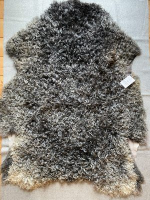 Skinn från gotlandsfår med lång ull nr 20008