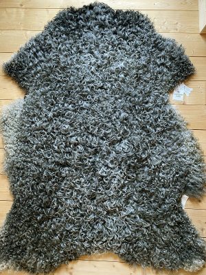 Skinn från gotlandsfår med lång ull nr 20023