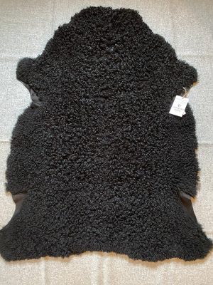 Lammskinn gotland färgat nr 21029