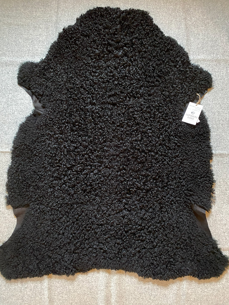 Lammskinn gotland färgat nr 21029