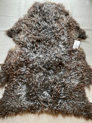 Lammskinn gotland med lång ull nr 24037